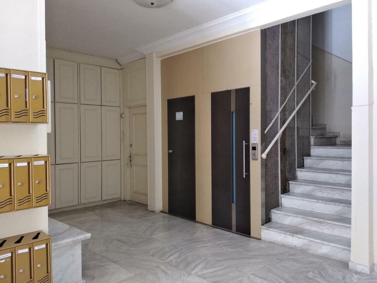 Metro Apartment テッサロニキ エクステリア 写真